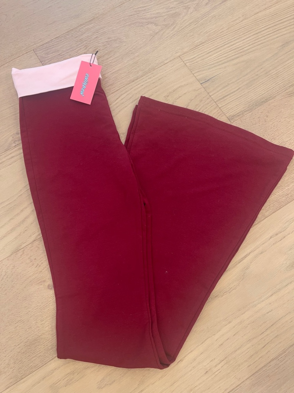 Edikted Burgundy Flare Leggings (S)